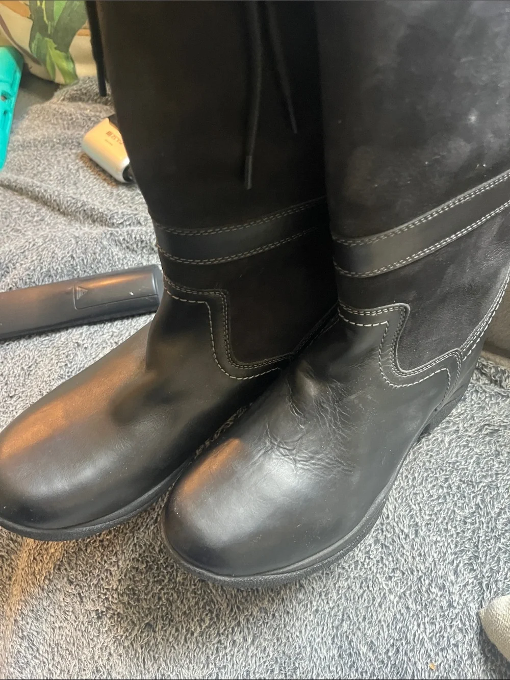 NWT Town and Country Outback boots sz US W 9.5 / UK 7